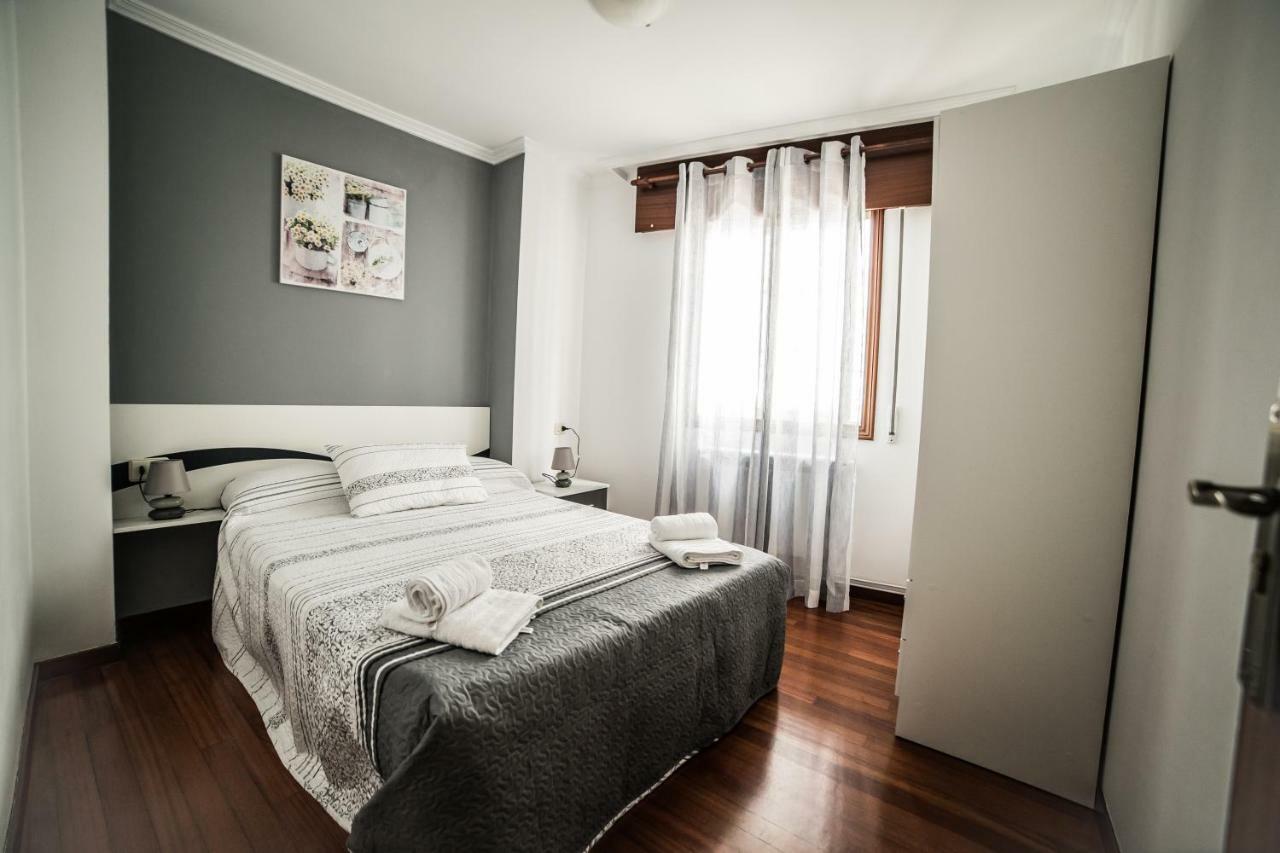 Apartamentos Enteros O Lagar Melide Kültér fotó